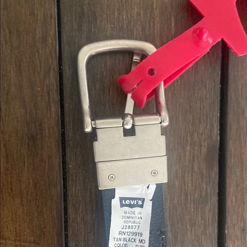 Levi’s Strauss reversible kids belt